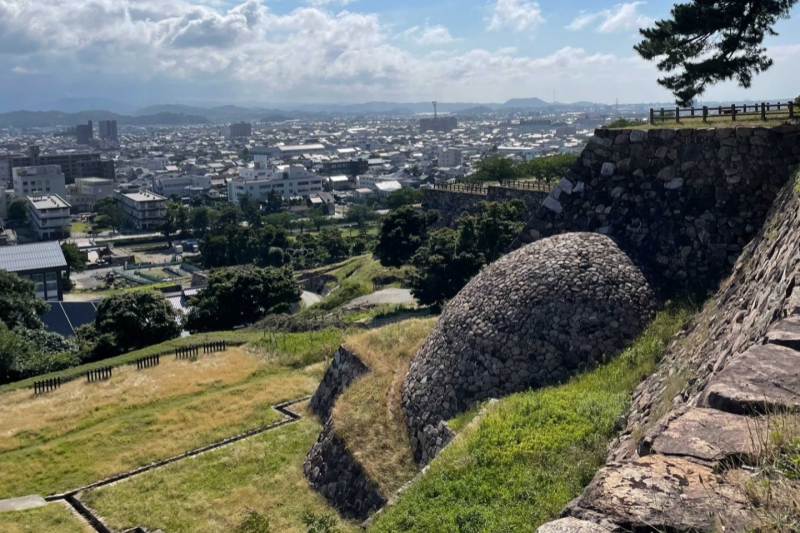 兵糧攻めで有名な鳥取城跡＜鳥取県/鳥取市＞